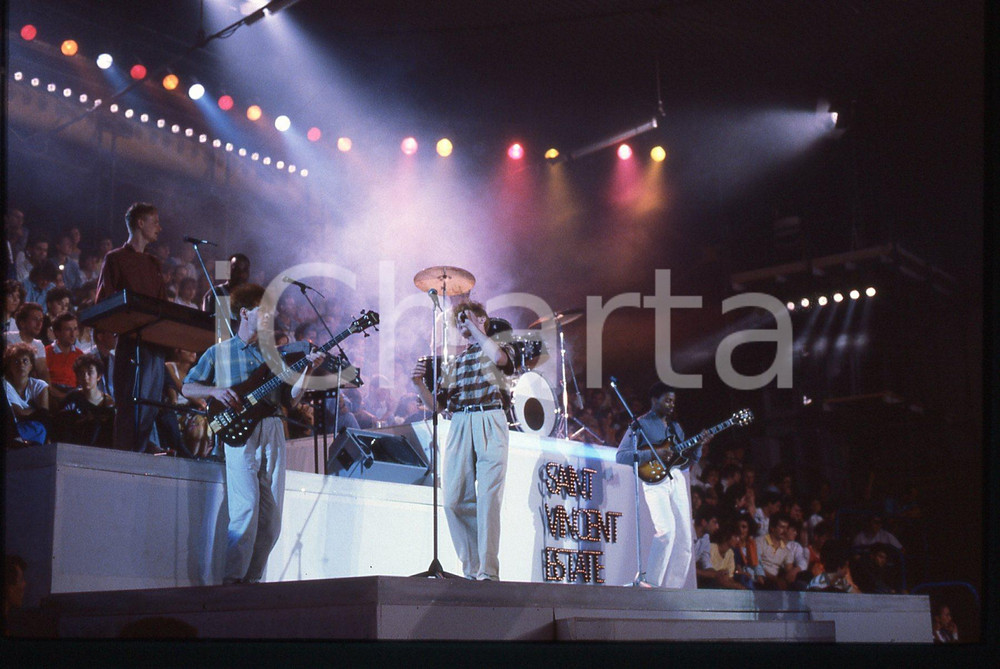 35mm vintage slide* 1985 SAINT VINCENT Mick HUCKNALL e SIMPLY RED in concerto *2