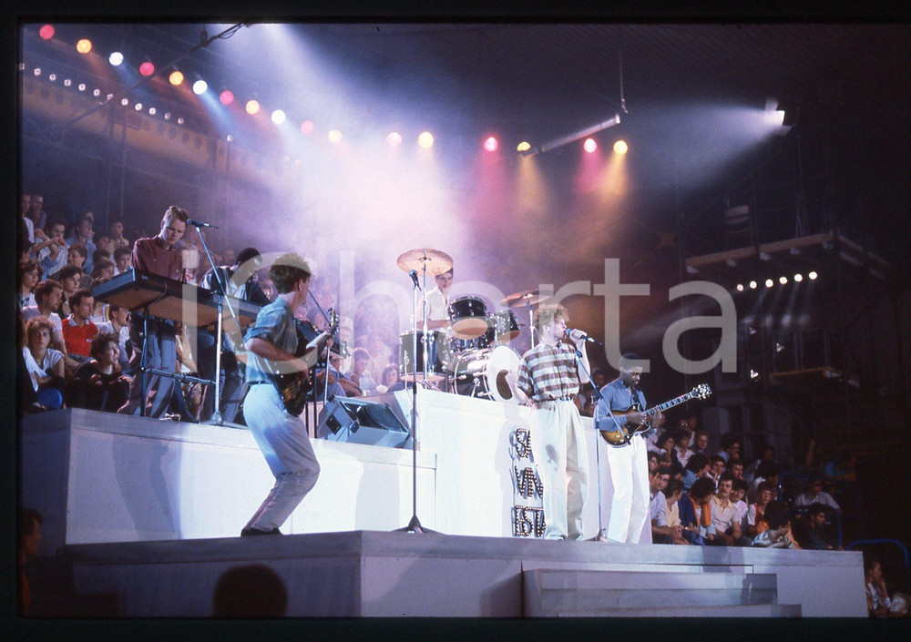 35mm vintage slide* 1985 SAINT VINCENT Mick HUCKNALL e SIMPLY RED in concerto *4