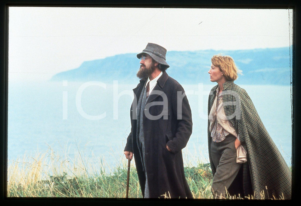 35mm vintage slide* 1995 CARRINGTON Emma THOMPSON e Jonathan PRYCE in una scena