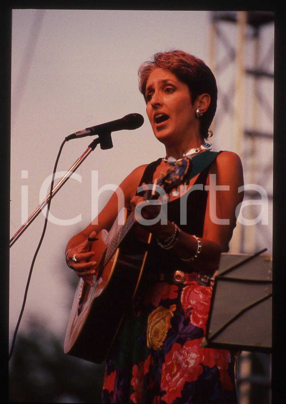 35mm vintage slide* 1989 MODENA Joan BAEZ Concerto a favore Armenia (2)