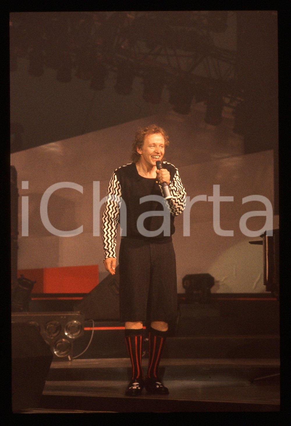 35mm vintage slide* 1990ca TEATRO Clive Malcolm GRIFFITHS durante spettacolo (2)