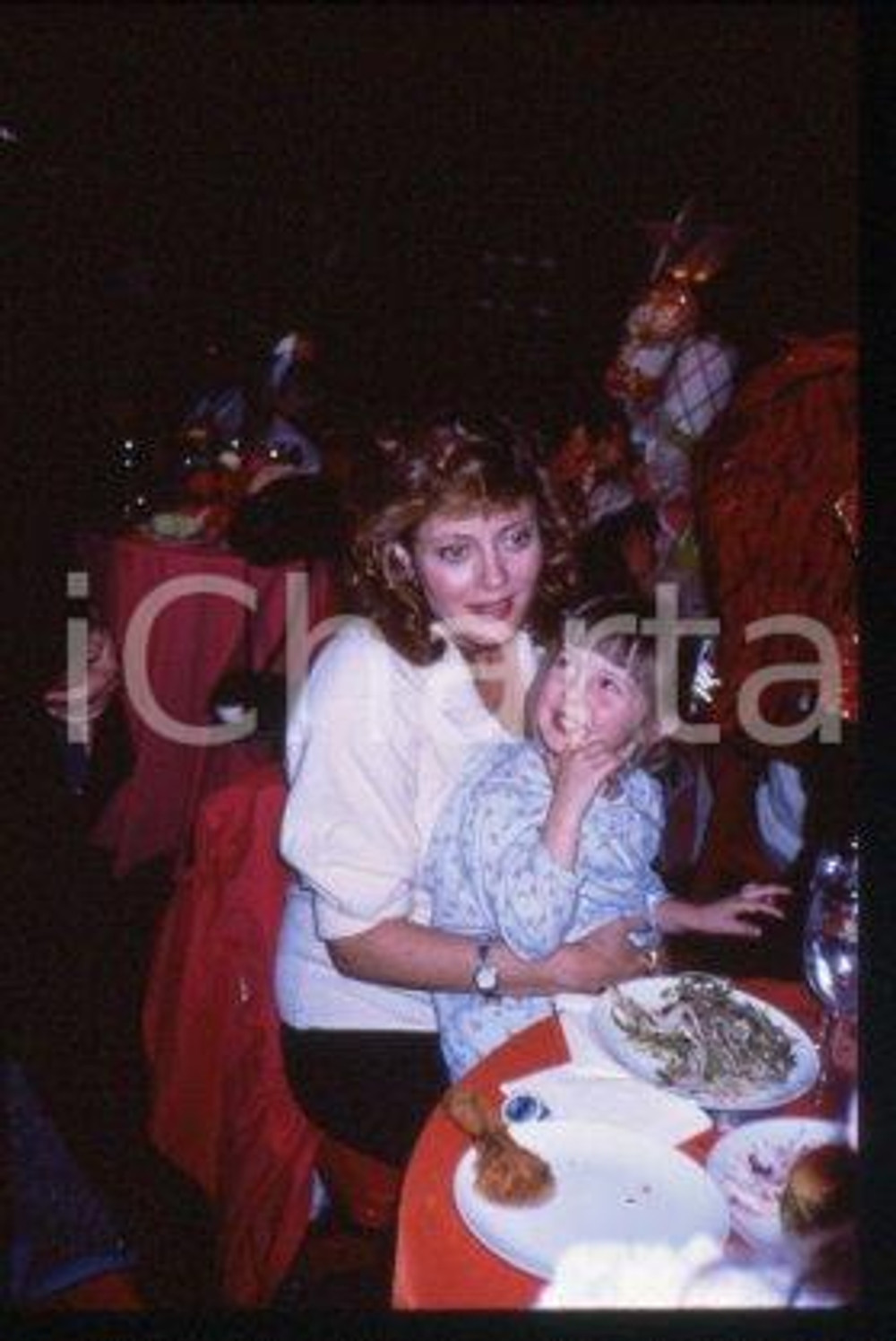 Susan SARANDON - CINEMA Actress with a child 1988 ca * 35 mm vintage slide 30