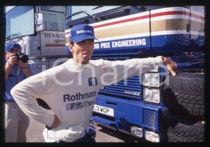 Damon HILL F1 ROTHMANS-RENAULT Racing driver 1996 ca * 35 mm vintage slide 36