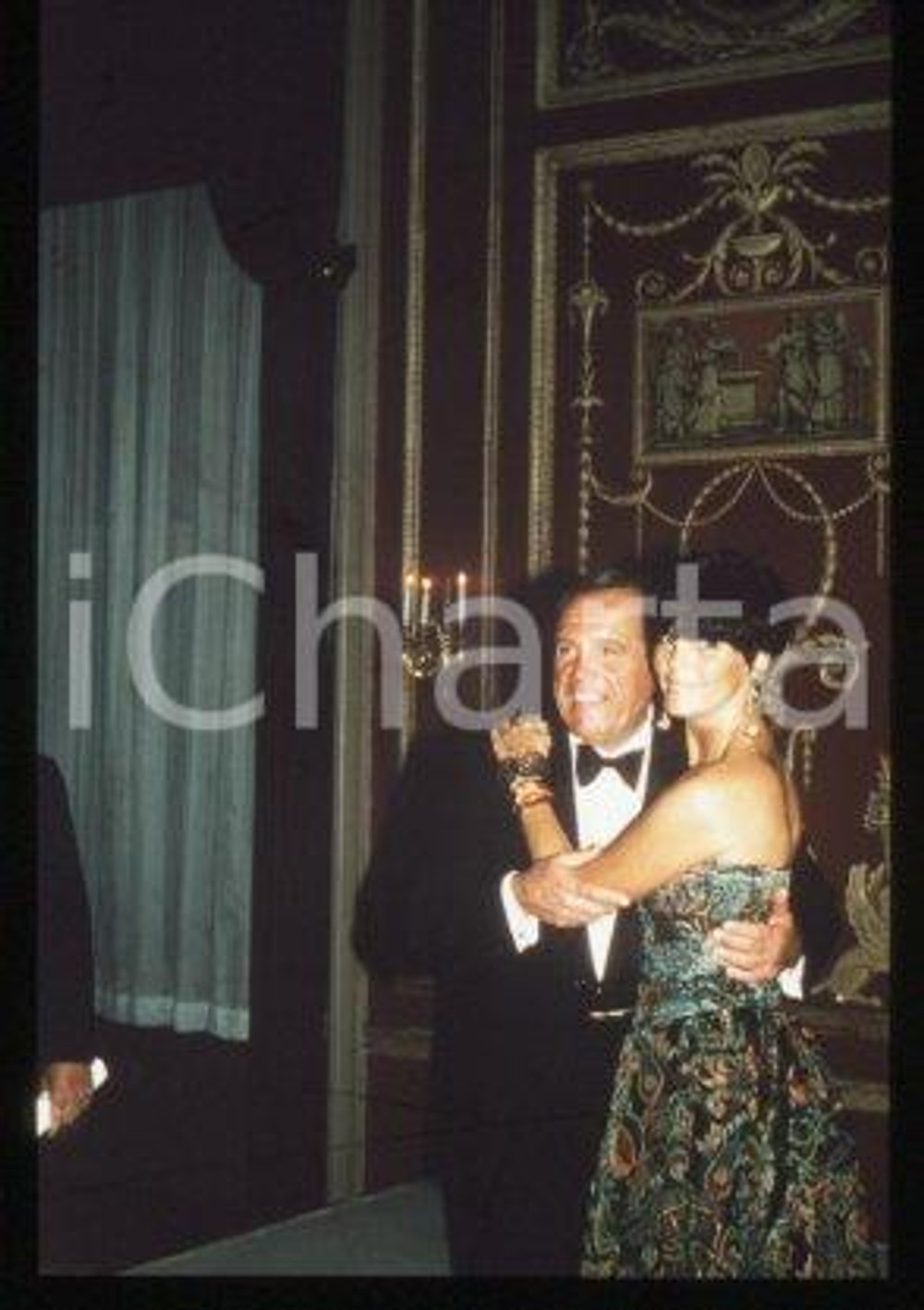 Ali MacGRAW - NEW YORK Friars Club Roast Alan KING 1989 * 35 mm vintage slide 7