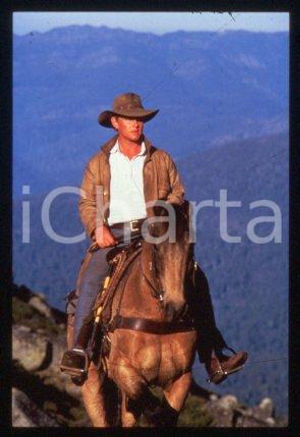Tom BURLINSON - CINEMA "RETURN TO SNOWY RIVER" 1988 * 35 mm vintage slide 3