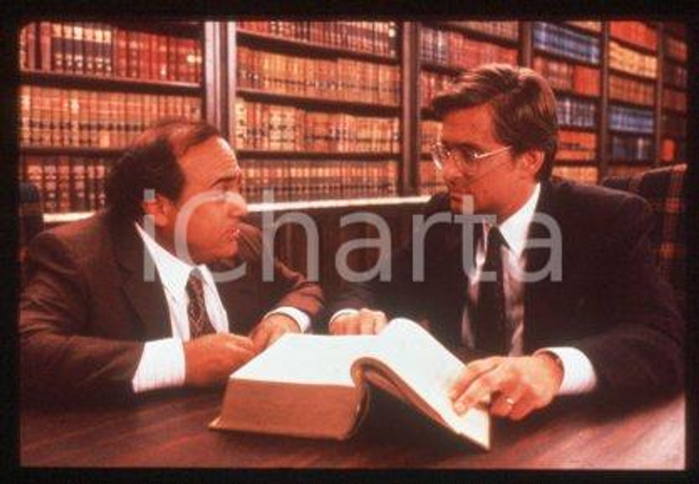 Michael DOUGLAS - CINEMA "THE WAR OF THE ROSES" 1989 * 35 mm vintage slide 2