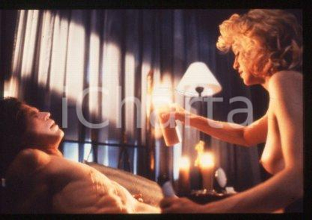 MADONNA - CINEMA "BODY OF EVIDENCE" by Uli EDEL 1993 * 35 mm vintage slide 17
