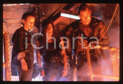 Arnold SCHWARZENEGGER - CINEMA "TERMINATOR 2" 1991 * 35 mm vintage slide 2