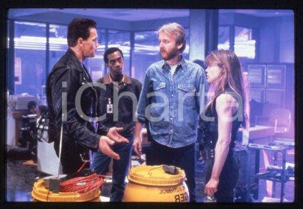 Arnold SCHWARZENEGGER - CINEMA TERMINATOR 2"1991 * 35 mm vintage slide 3"