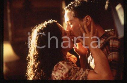 Aitana SANCHEZ-GIJON - CINEMA "A WALK IN THE CLOUDS" 1995 * 35mm vintage slide 7