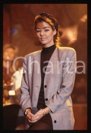 SANDRA Ann LAUER - MUSIC Pop singer Costume 1988 ca * 35 mm vintage slide 35