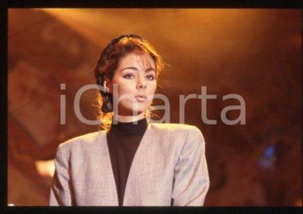 SANDRA Ann LAUER - MUSIC Pop singer Portrait 1988 ca * 35 mm vintage slide 44