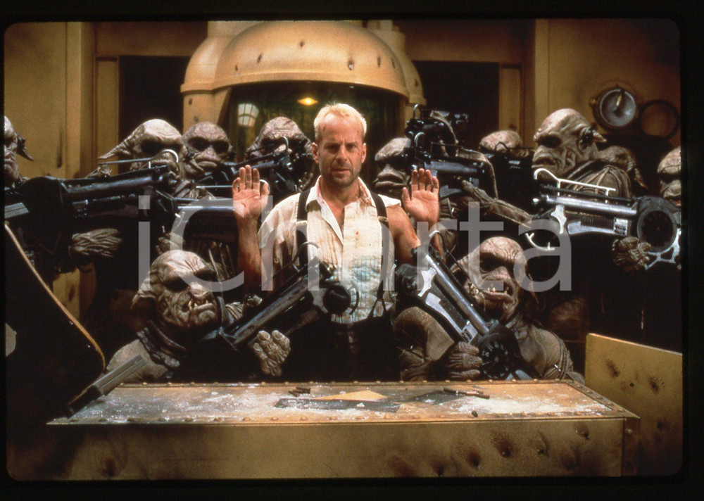 35mm vintage slide* 1997 LE CINQUIÈME ÉLÉMENT Bruce WILLIS e Clifton LLOYD BRYAN