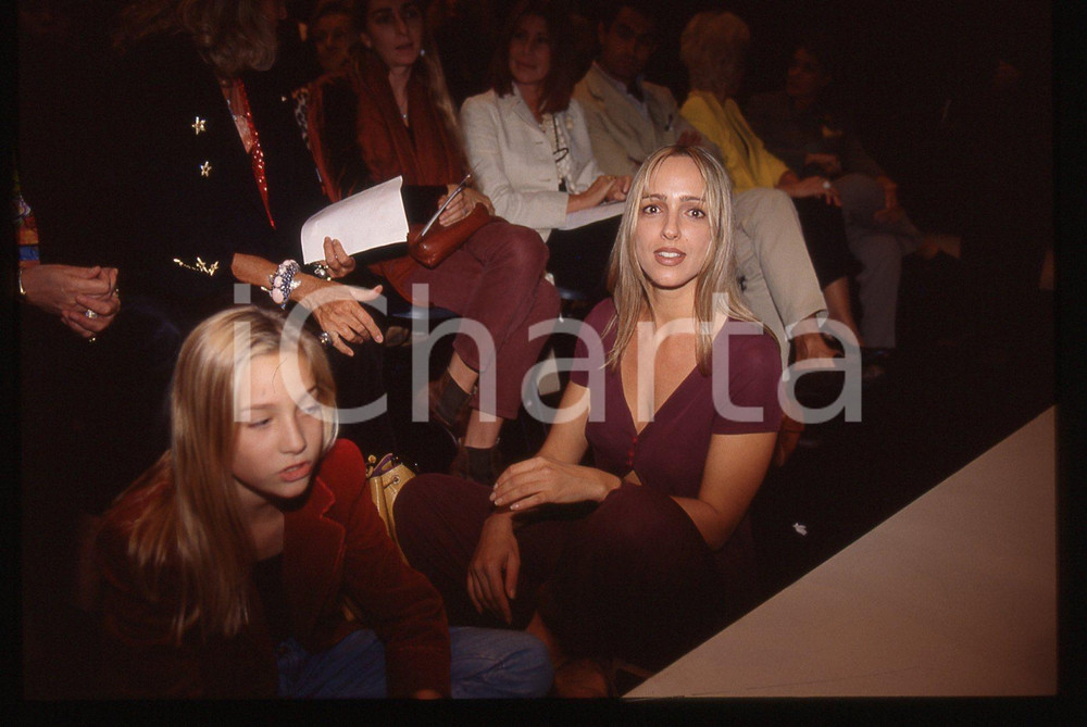 35mm vintage slide* 1997 MILANO Cristina RINALDI ospite sfilata MARTA MARZOTTO 2