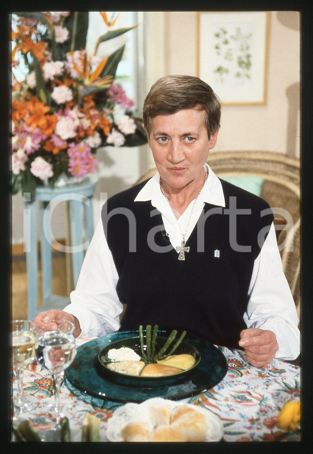 35mm vintage slide* 1990ca TMC Suor GERMANA ospite in A PRANZO CON WILMA 