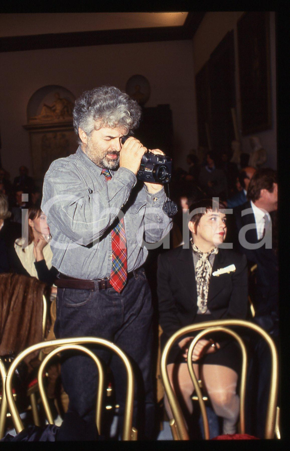 35mm vintage slide* 1990ca COSTUME Patrizio ROVERSI e Syusy BLADY a un evento