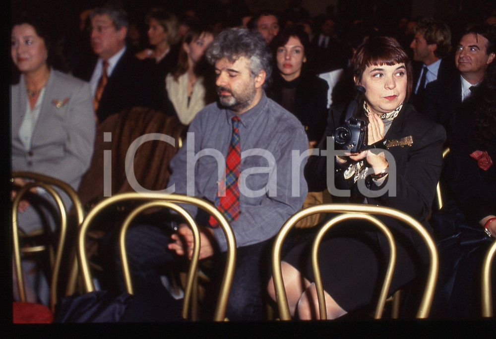 35mm vintage slide* 1990ca COSTUME Patrizio ROVERSI e Syusy BLADY a un evento 5