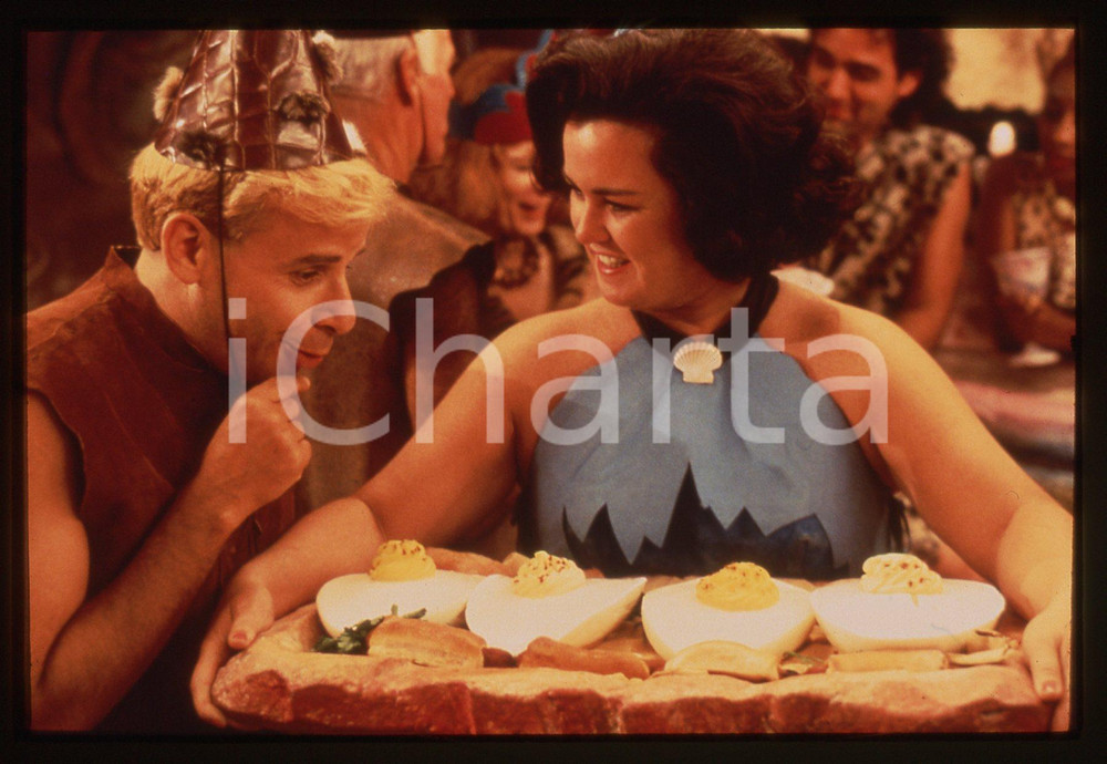 Fotografia d epoca originale 35mm vintage slide 1994 THE FLINTSTONES Rosie O DONNELL e Rick MORANIS nel film 1
