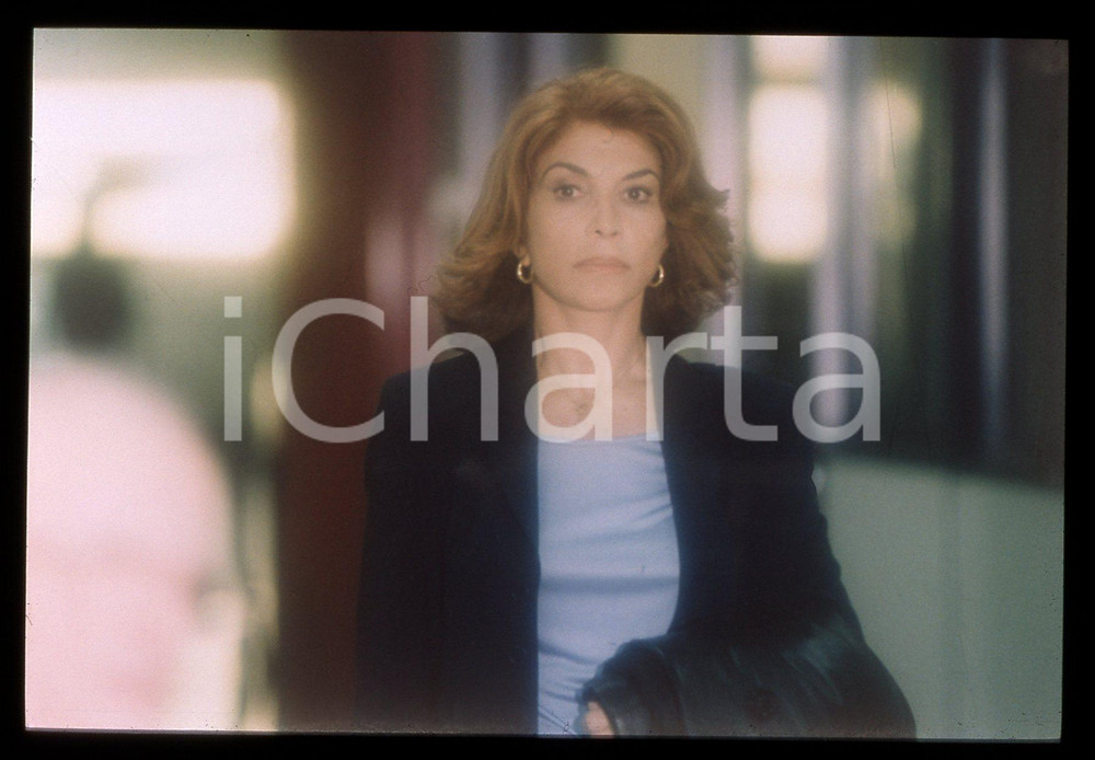 Fotografia d epoca originale 35mm vintage slide 1999 UN NUOVO GIORNO Ida DI BENEDETTO in una scena del film 1