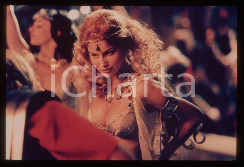 35mm vintage slide* 1999 ASTÉRIX & OBÉLIX CONTRE CÉSAR Laetitia CASTA nel film