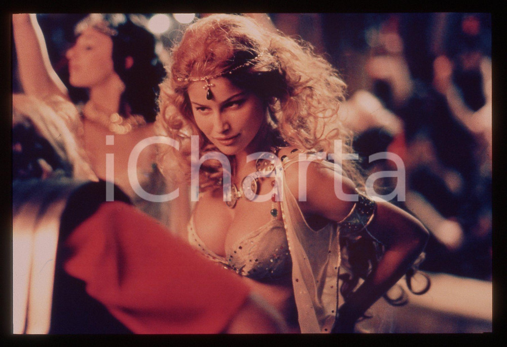 35mm vintage slide* 1999 ASTÉRIX & OBÉLIX CONTRE CÉSAR Laetitia CASTA nel film 2