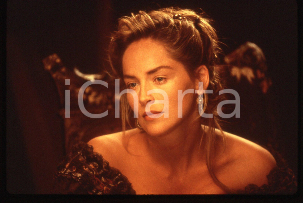 35mm vintage slide* 1995 THE QUICK AND THE DEAD Sharon STONE in una scena (2)