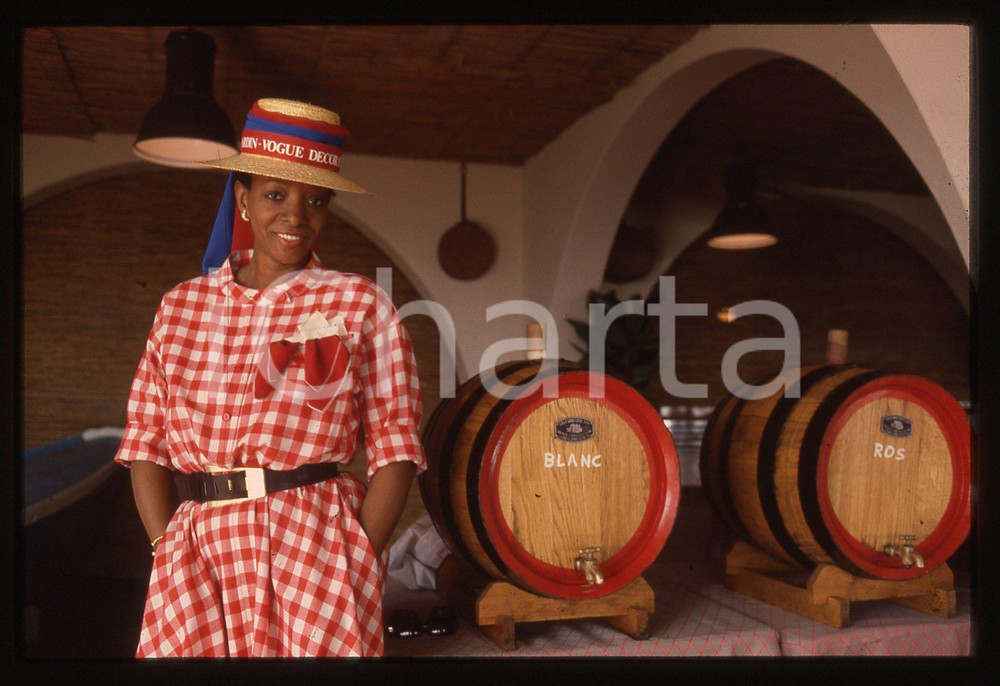 35mm vintage slide* 1990ca VOGUE DECORATION Marva GRIFFIN WILSHIRE Ritratto (2)