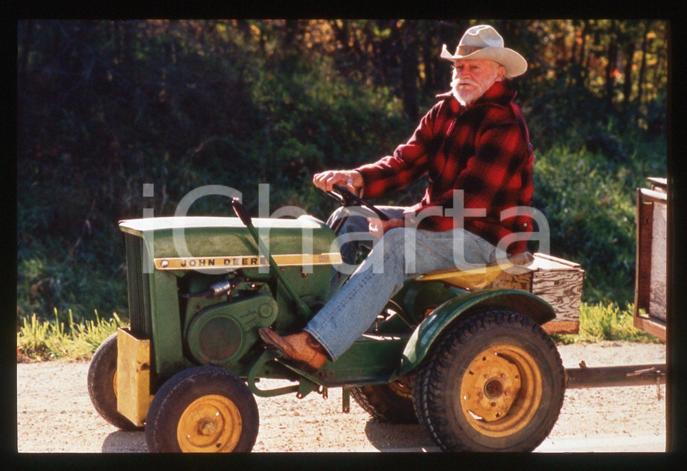 35mm vintage slide* 1999 THE STRAIGHT STORY Richard FARNSWORTH in una scena (3)