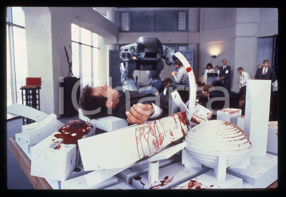 35mm vintage slide* 1987 ROBOCOP Kevin PAGE in una scena del film