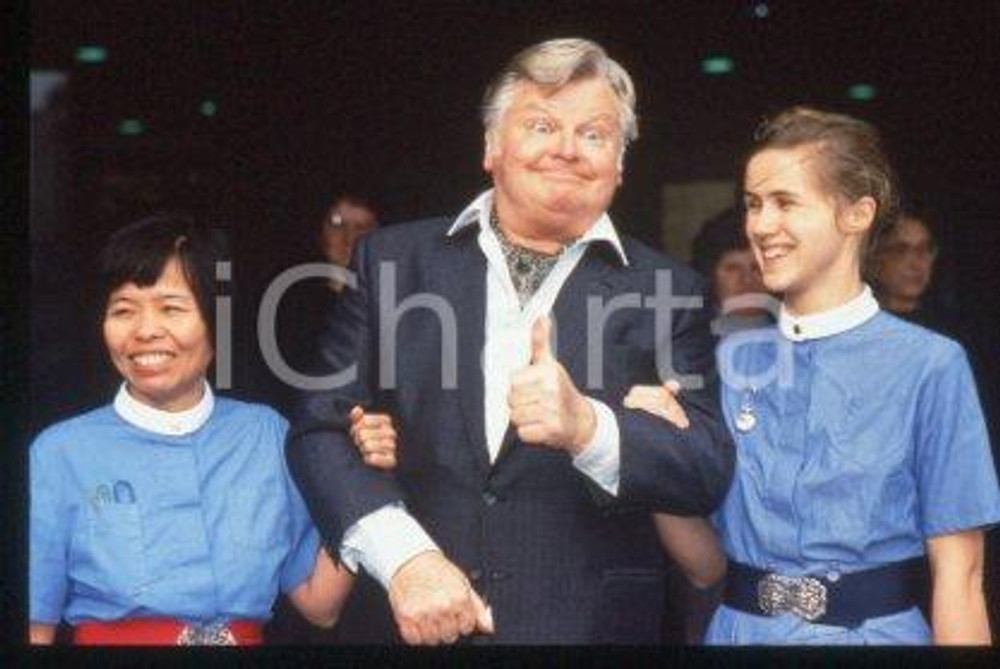 Benny HILL - CINEMA English comedian in a hospital 1992 * 35 mm vintage slide 3