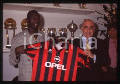 Adriano GALLIANI presenta George WEAH - AC MILAN 1995 * 35 mm vintage slide 56