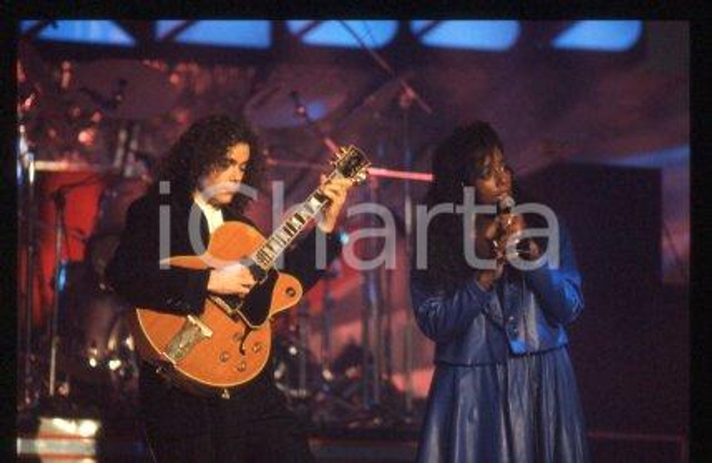 TUCK & PATTI - MUSIC Performance of American duo 1993 ca * 35 mm vintage slide 7