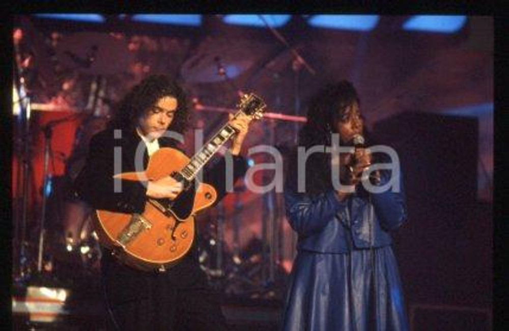 TUCK & PATTI - MUSIC Performance of American duo 1993 ca * 35mm vintage slide 15