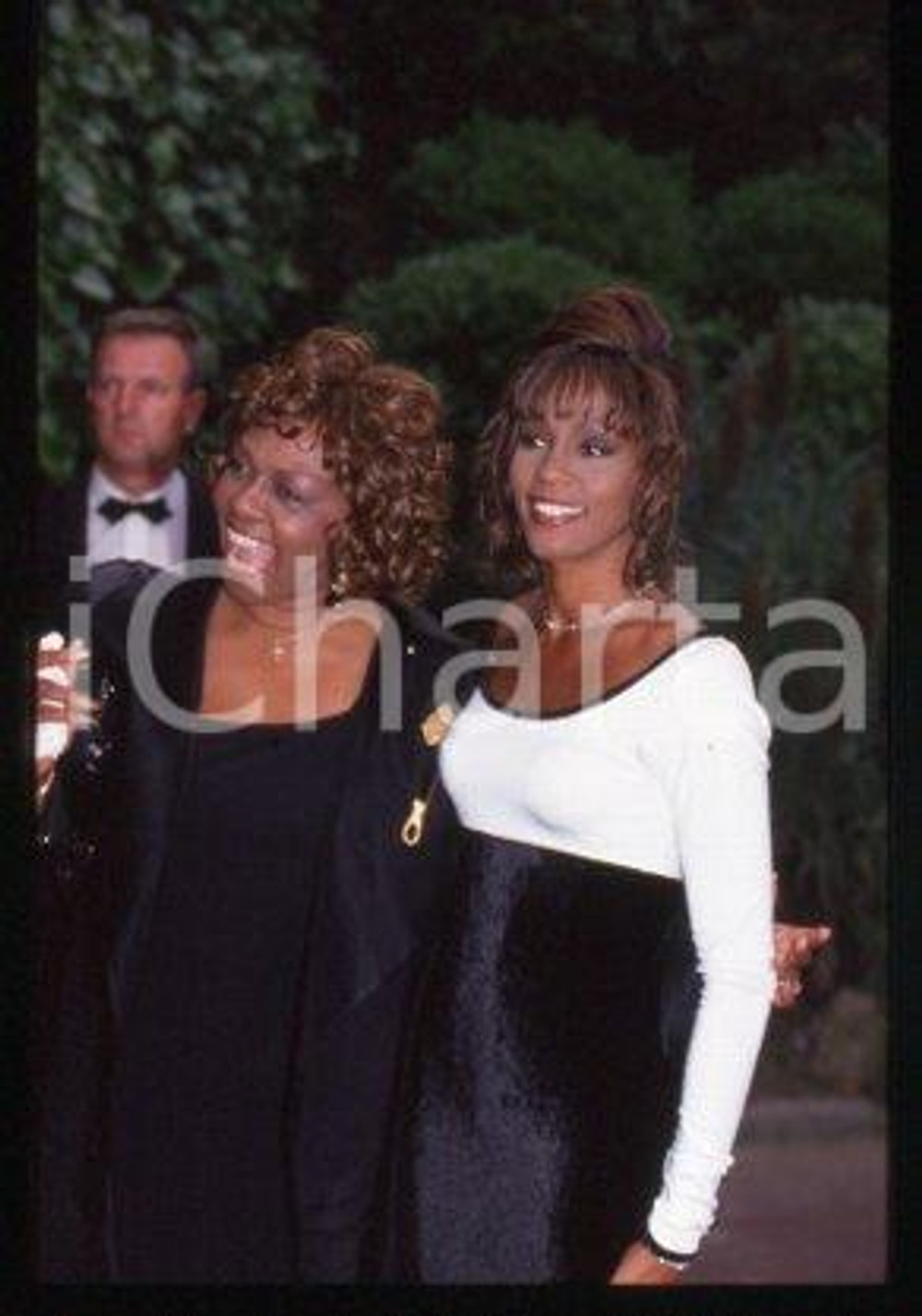 Whitney HOUSTON & mother Cissy WORLD MUSIC AWARDS 1994 ca* 35mm vintage slide 17