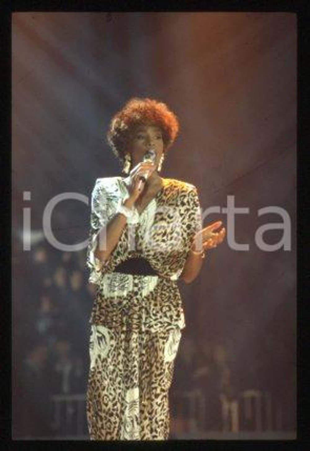 Whitney HOUSTON - LOS ANGELES American singer 1987 ca * 35 mm vintage slide 30