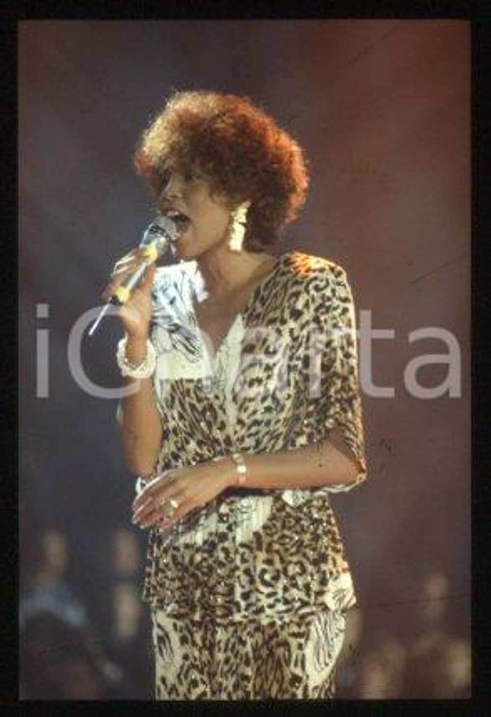 Whitney HOUSTON - LOS ANGELES American singer 1987 ca * 35 mm vintage slide 31
