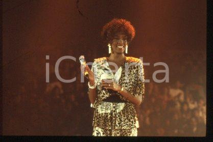 Whitney HOUSTON - LOS ANGELES American singer 1987 ca * 35 mm vintage slide 40