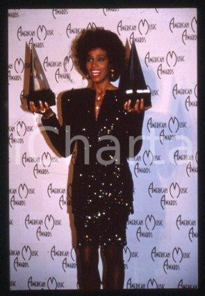 Whitney HOUSTON - 16° ANNUAL AMERICAN MUSIC AWARDS 1989 * 35 mm vintage slide 44