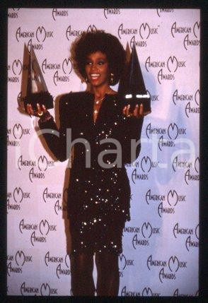 Whitney HOUSTON - 16° ANNUAL AMERICAN MUSIC AWARDS 1989 * 35 mm vintage slide 49
