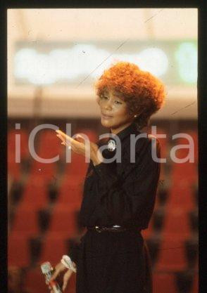 Whitney HOUSTON - SANREMO American singer & actress 1987 * 35mm vintage slide 63