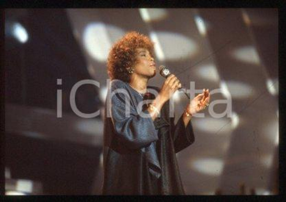 Whitney HOUSTON - SANREMO American singer & actress 1987 * 35mm vintage slide 74