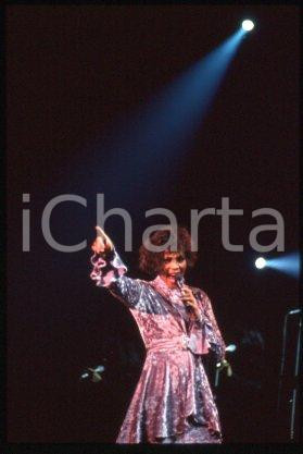 Whitney HOUSTON - MUSIC American singer 1988 ca * 35 mm vintage slide 93