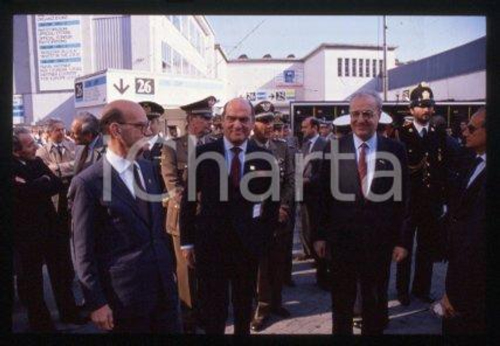 Gino COLOMBO Vincenzo VICARI - FIERA MILANO 1990 ca * 35 mm vintage slide 3