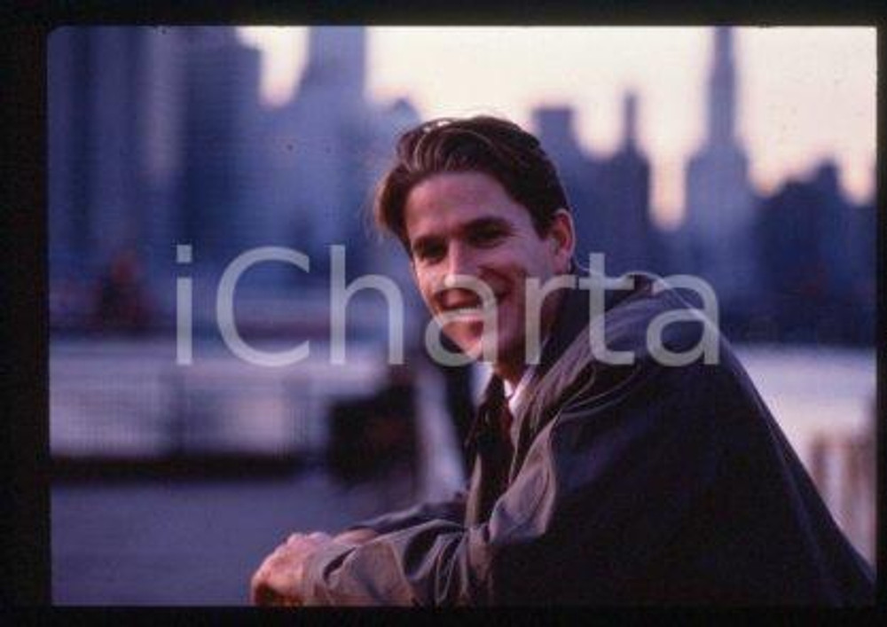 Matthew MODINE - CINEMA "Married to the Mob" 1988 * 35 mm vintage slide 5