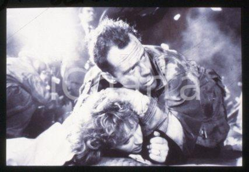Bruce WILLIS & Bonnie BEDELIA - CINEMA "Die Hard" 1988 * 35 mm vintage slide 11