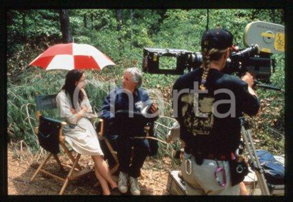 Jodie FOSTER and  Michael APTED - CINEMA "Nell" 1994 * 35 mm vintage slide 6
