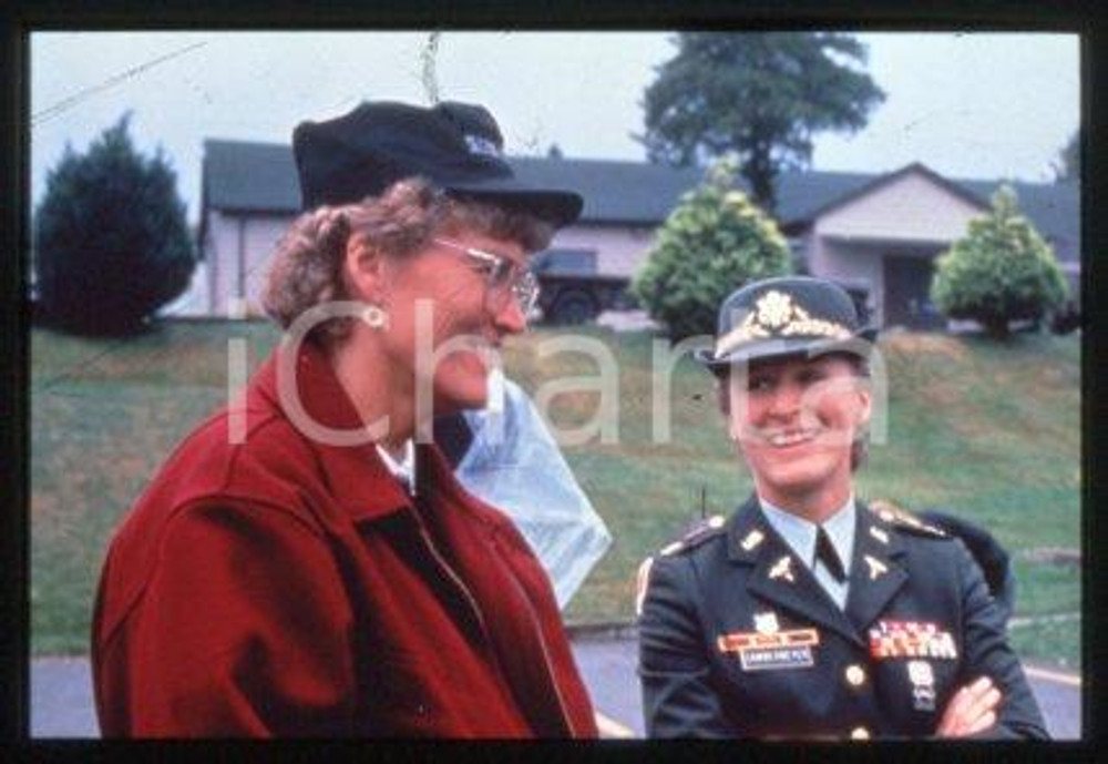 Glenn CLOSE - CINEMA "Serving in Silence" Actress 1995 * 35 mm vintage slide 4