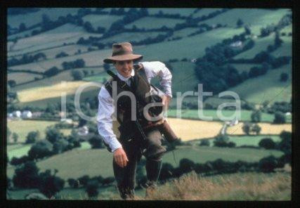 Hugh GRANT CINEMA The Englishman Who Went Up a Hill 1995 * 35 mm vintage slide 2