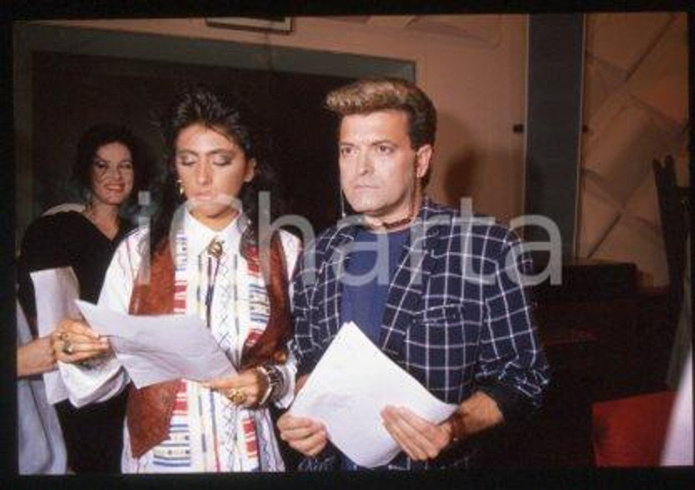 Cristiano MALGIOGLIO Sabrina SALERNO - MUSIC 1989 * 35 mm vintage slide 40
