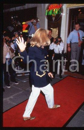Britt EKLAND - CINEMA Swedish actress Costume 1992 ca * 35 mm vintage slide 21